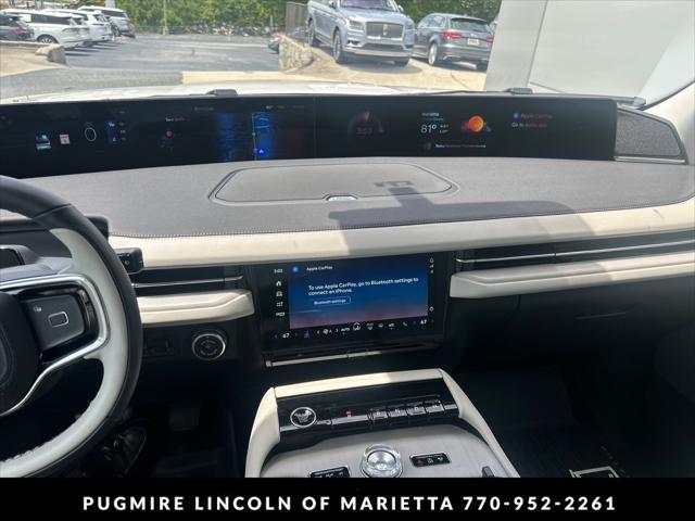 used 2025 Lincoln Navigator car, priced at $98,995