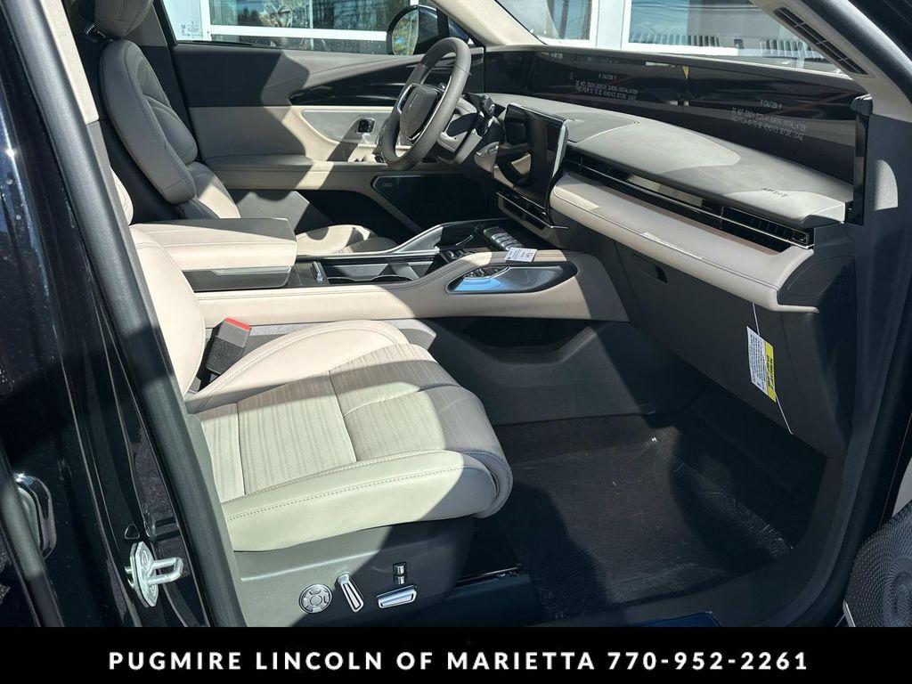 new 2025 Lincoln Nautilus car, priced at $65,273