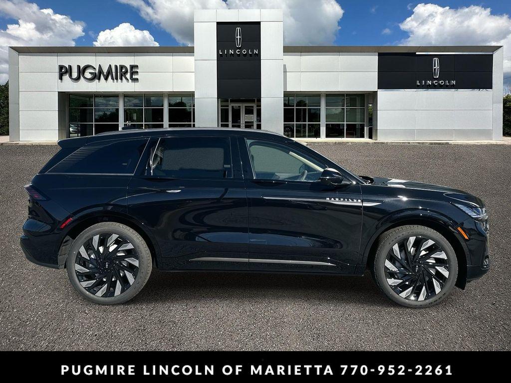 new 2025 Lincoln Nautilus car, priced at $65,273