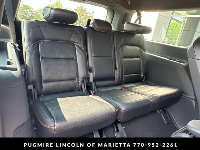 new 2025 Lincoln Navigator car, priced at $122,480