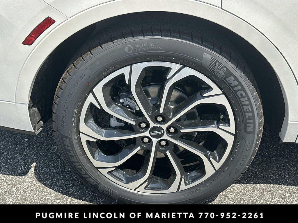 new 2025 Lincoln Nautilus car, priced at $62,804
