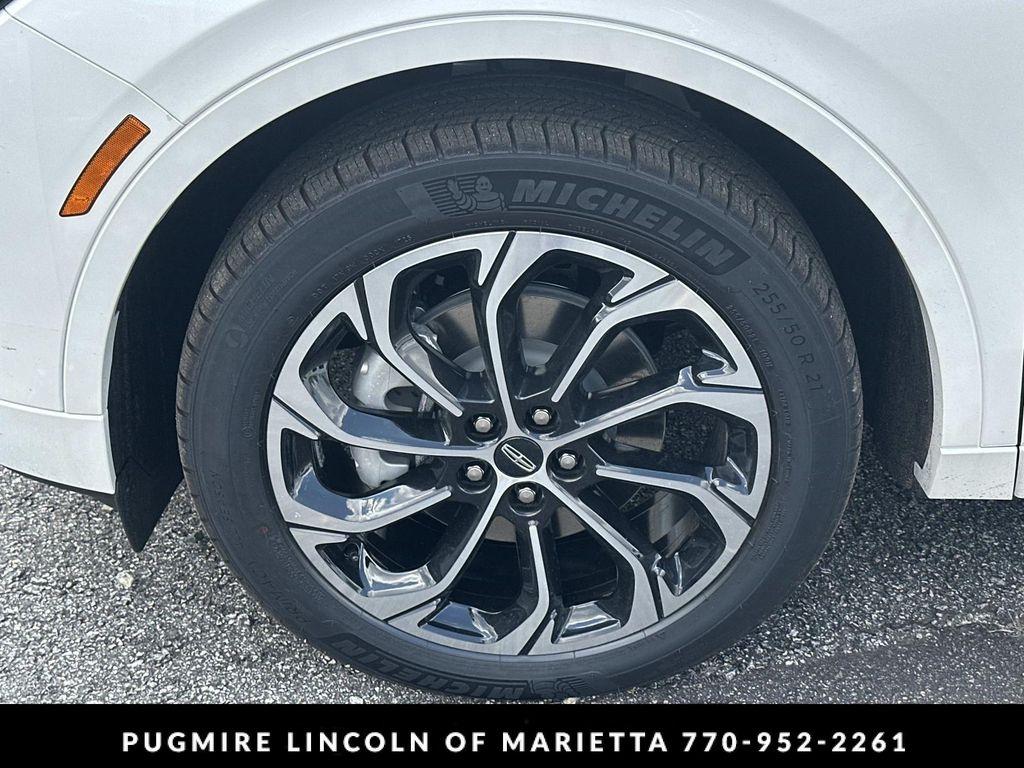 new 2025 Lincoln Nautilus car, priced at $62,804