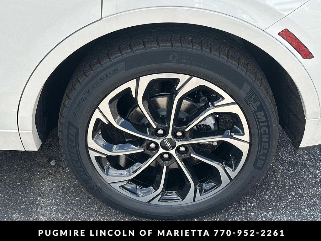 new 2025 Lincoln Nautilus car, priced at $62,804