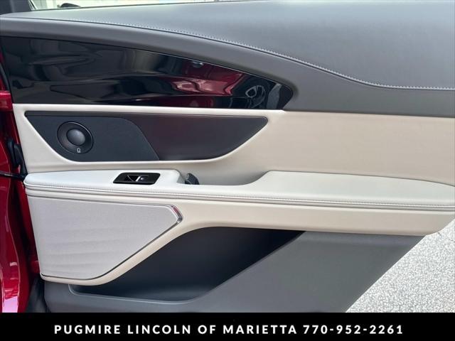 new 2025 Lincoln Nautilus car, priced at $62,256