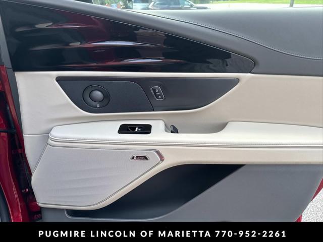 new 2025 Lincoln Nautilus car, priced at $62,256