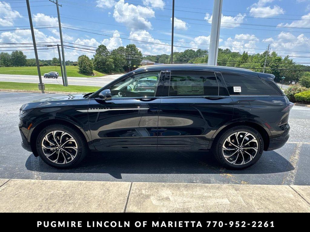 new 2025 Lincoln Nautilus car, priced at $59,616