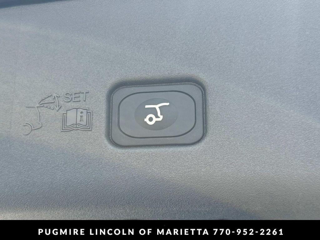 new 2025 Lincoln Nautilus car, priced at $59,616