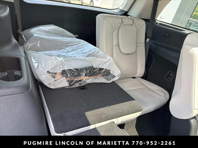 new 2025 Lincoln Aviator car, priced at $60,606
