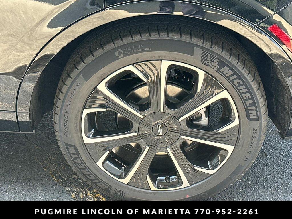 new 2025 Lincoln Nautilus car, priced at $64,613