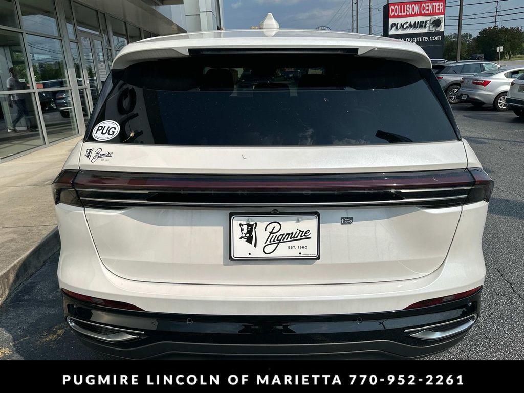 new 2025 Lincoln Nautilus car, priced at $53,266