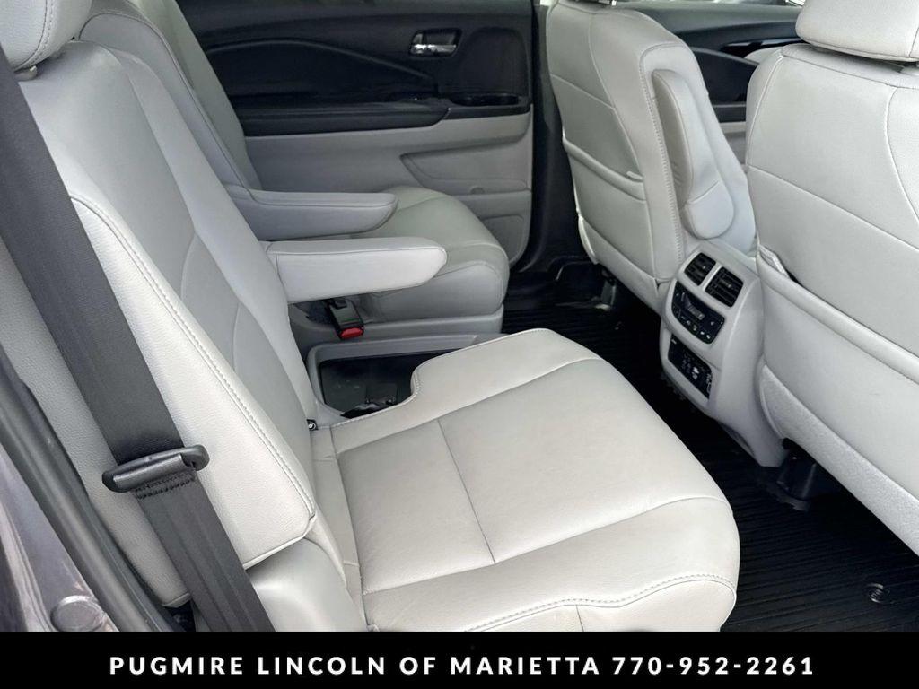 used 2022 Honda Pilot car, priced at $35,436