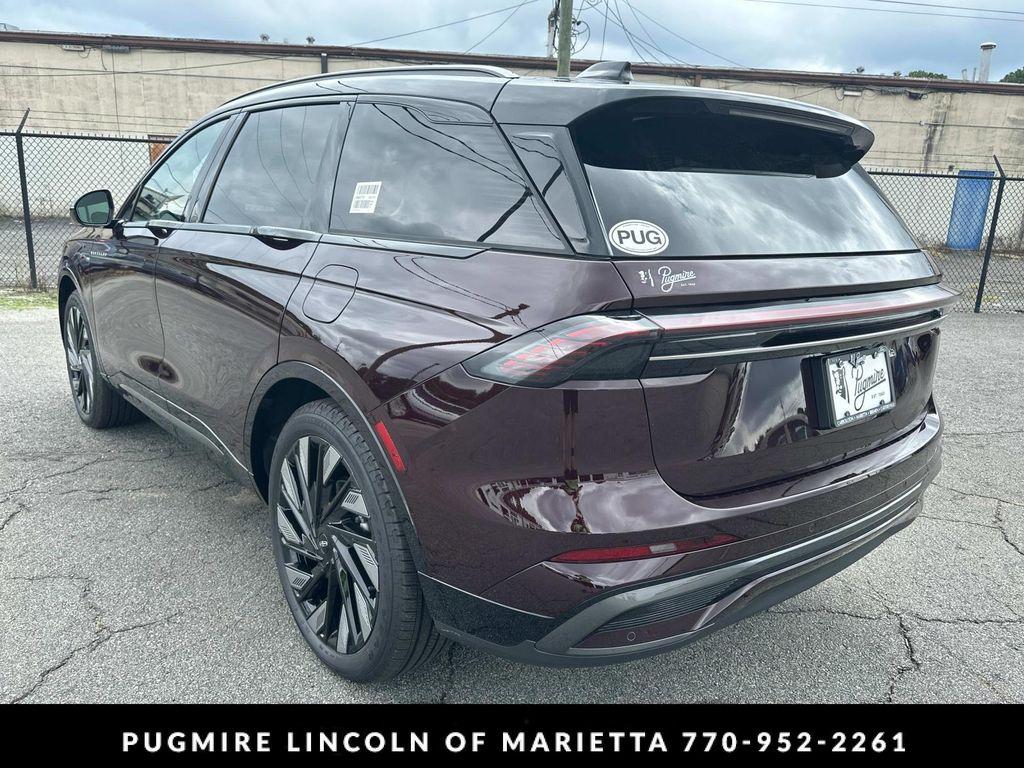 new 2025 Lincoln Nautilus car, priced at $68,920