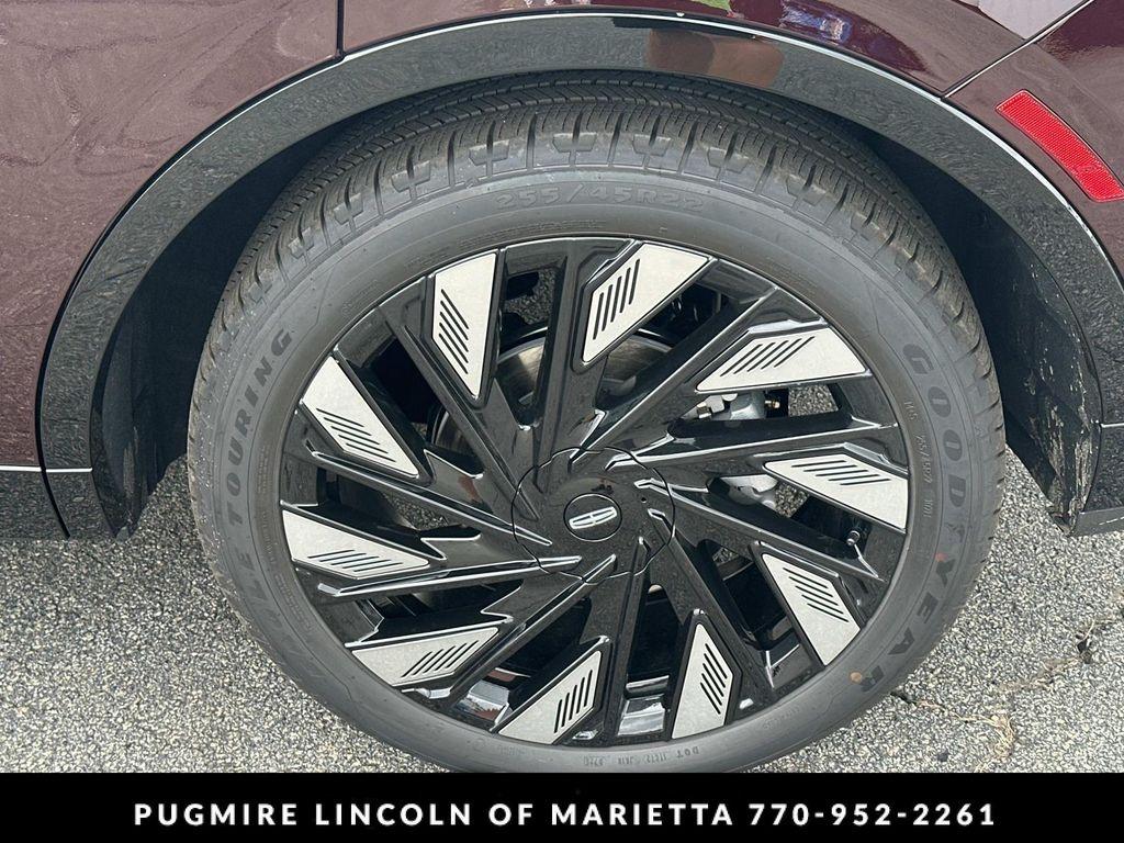 new 2025 Lincoln Nautilus car, priced at $68,920