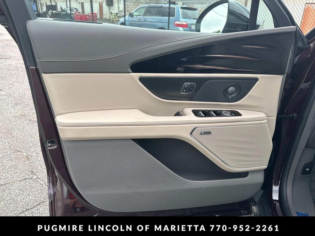 new 2025 Lincoln Nautilus car, priced at $68,920