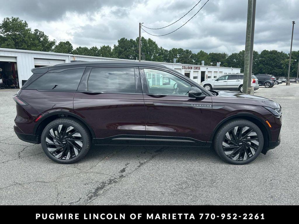 new 2025 Lincoln Nautilus car, priced at $68,920