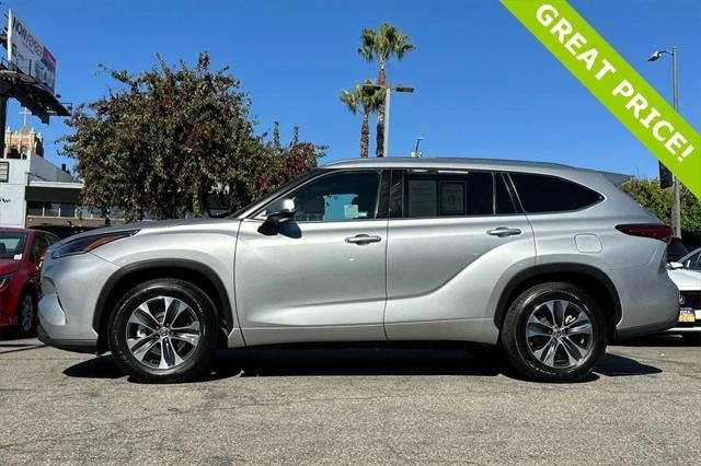 used 2021 Toyota Highlander car, priced at $29,977