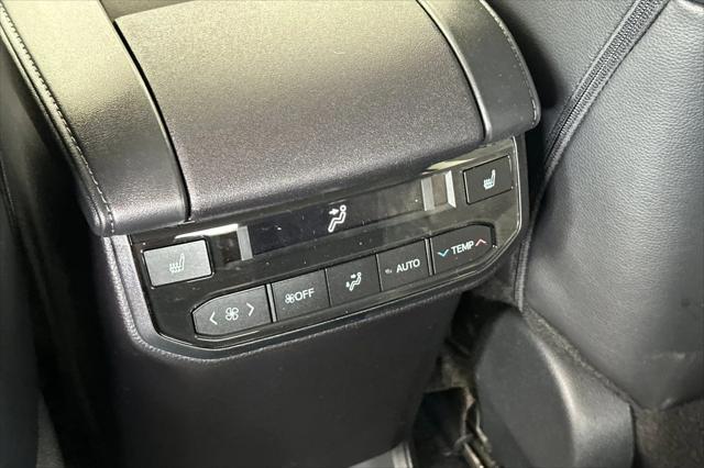 new 2025 Toyota Highlander Hybrid car, priced at $56,753