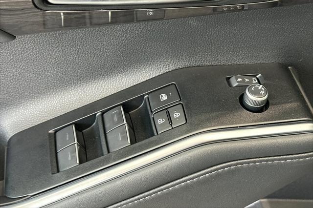 new 2025 Toyota Highlander Hybrid car, priced at $56,753