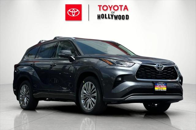 new 2025 Toyota Highlander Hybrid car, priced at $56,753