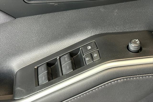 new 2025 Toyota Highlander car, priced at $42,428