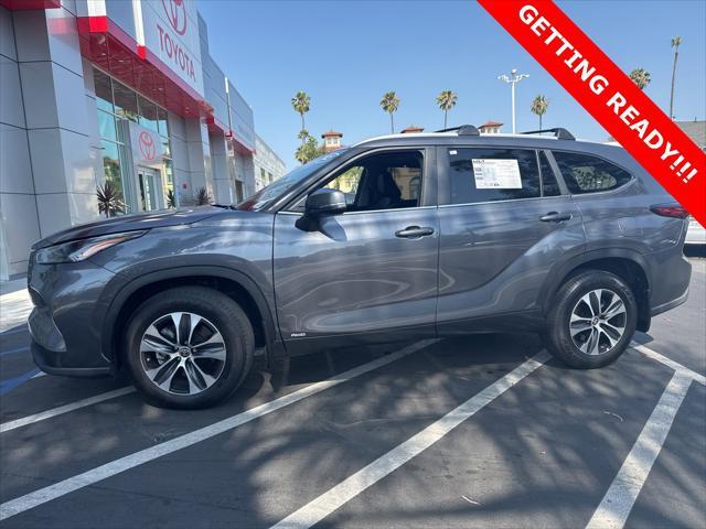 used 2023 Toyota Highlander Hybrid car, priced at $43,995