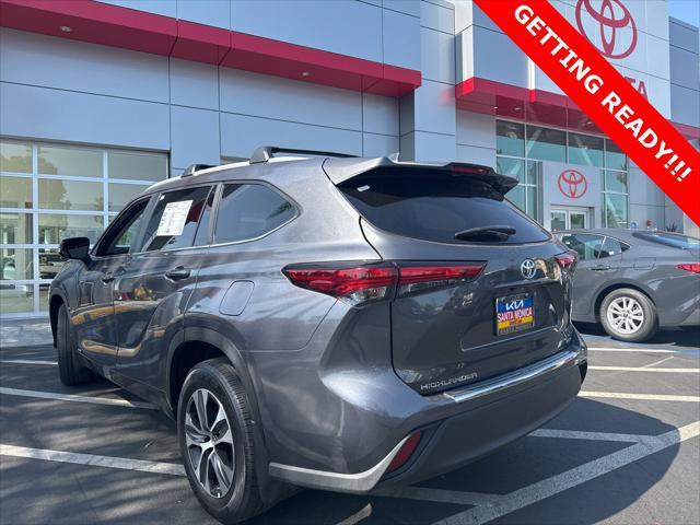 used 2023 Toyota Highlander Hybrid car, priced at $43,995
