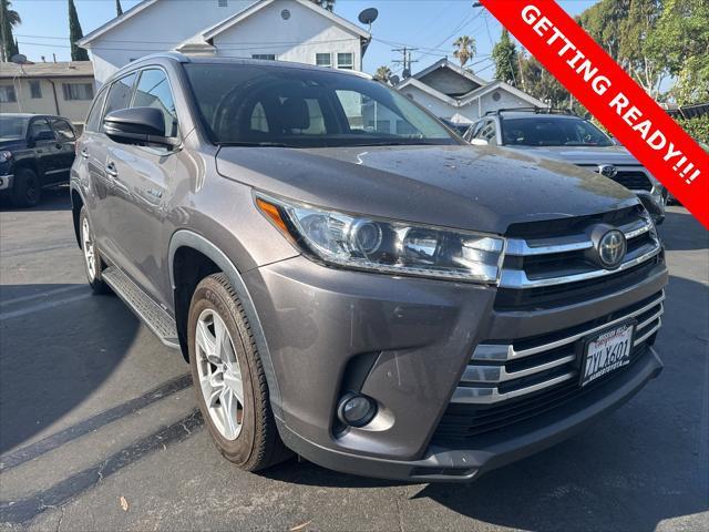 used 2017 Toyota Highlander Hybrid car, priced at $26,995
