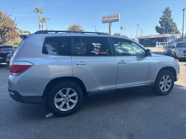 used 2013 Toyota Highlander car, priced at $12,995