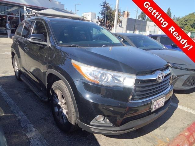 used 2015 Toyota Highlander car, priced at $15,997