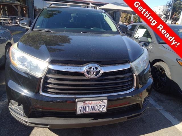 used 2015 Toyota Highlander car, priced at $15,997