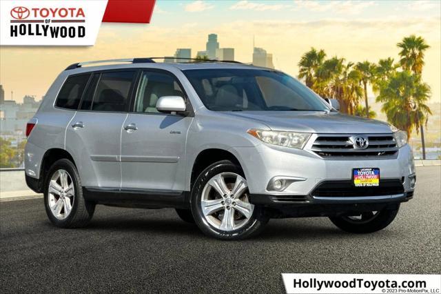 used 2012 Toyota Highlander car, priced at $8,995