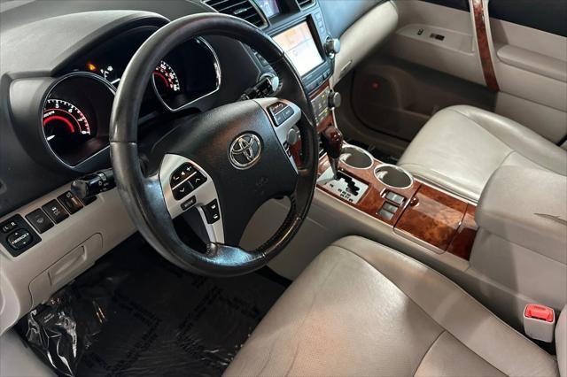 used 2012 Toyota Highlander car, priced at $8,995
