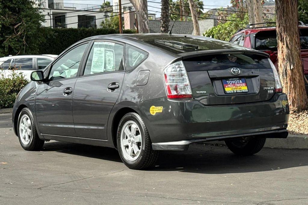 used 2007 Toyota Prius car, priced at $7,995
