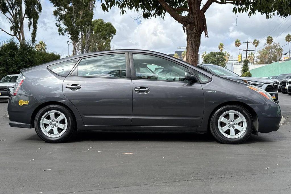 used 2007 Toyota Prius car, priced at $7,995