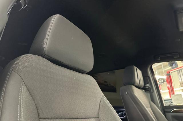 used 2024 GMC Yukon car, priced at $56,677