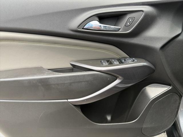 used 2025 Chevrolet Trax car, priced at $23,900