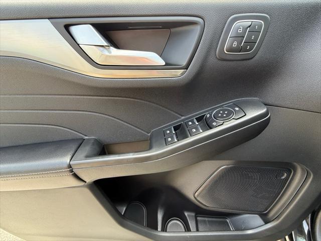 used 2022 Ford Escape car, priced at $22,987