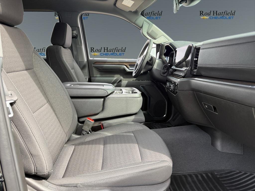 used 2024 Chevrolet Silverado 1500 car, priced at $41,284