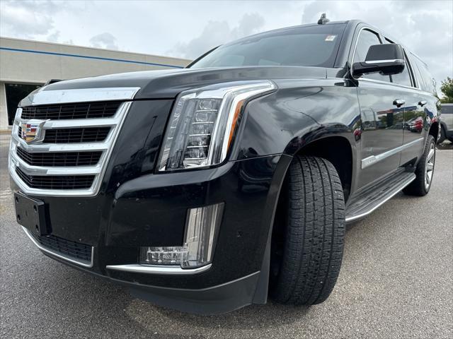 used 2020 Cadillac Escalade ESV car, priced at $29,097