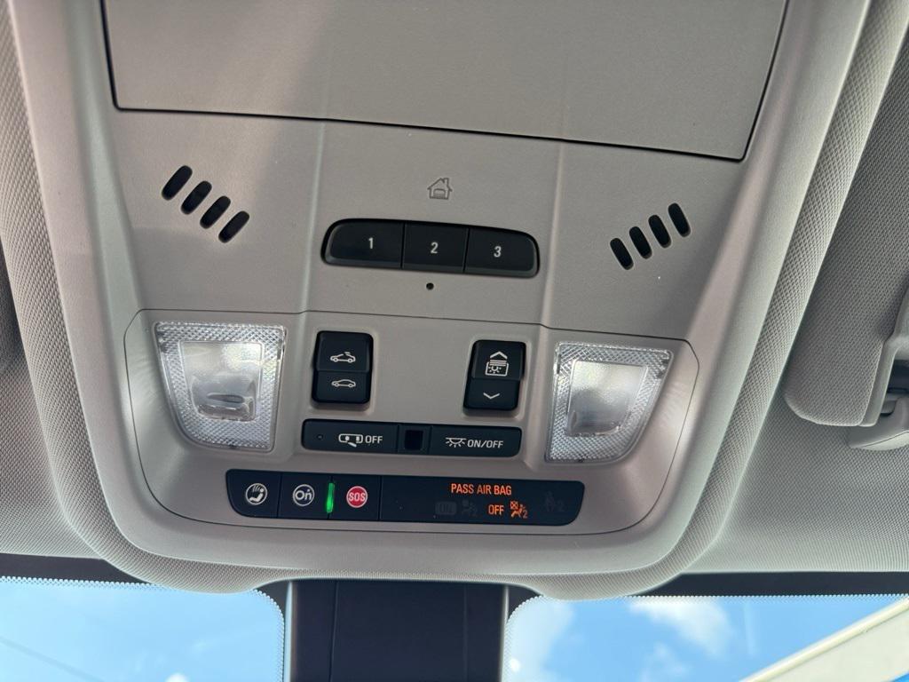 used 2022 Chevrolet Equinox car, priced at $25,625