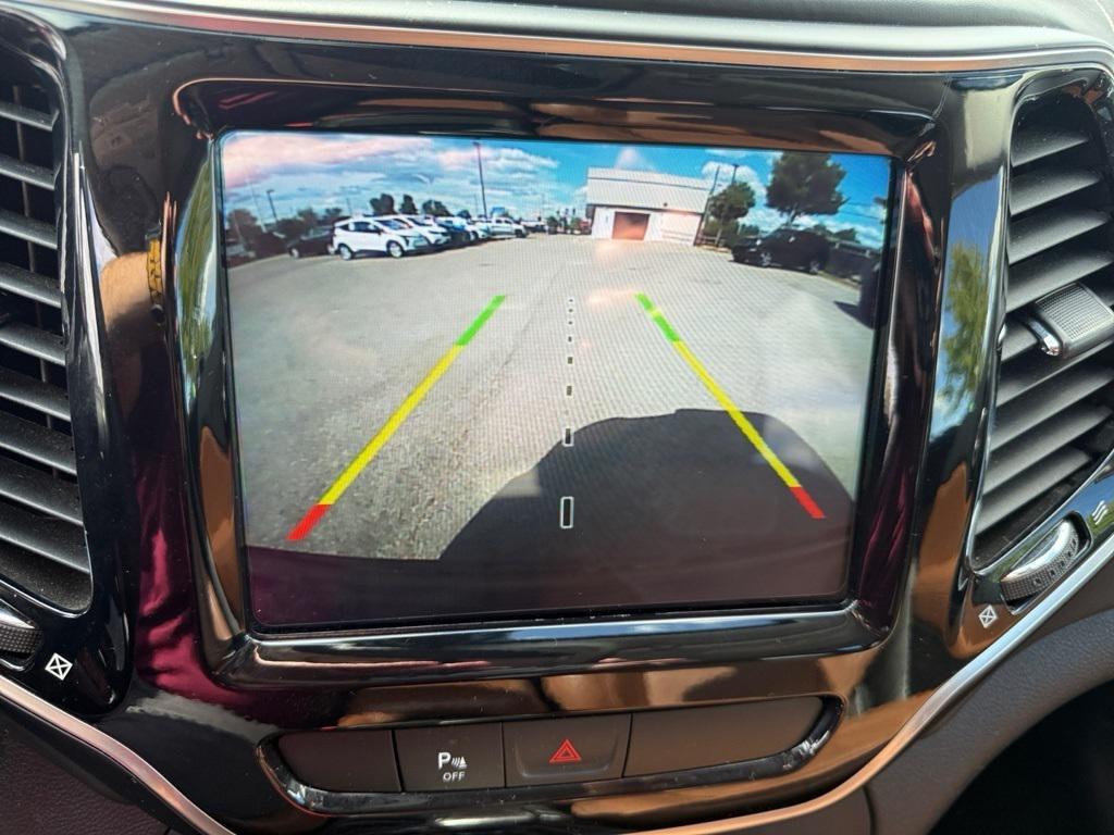 used 2019 Jeep Cherokee car, priced at $20,909