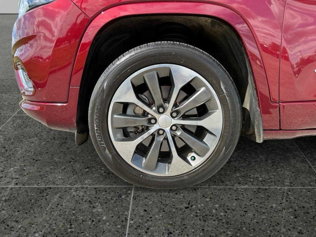 used 2019 Jeep Cherokee car, priced at $20,909