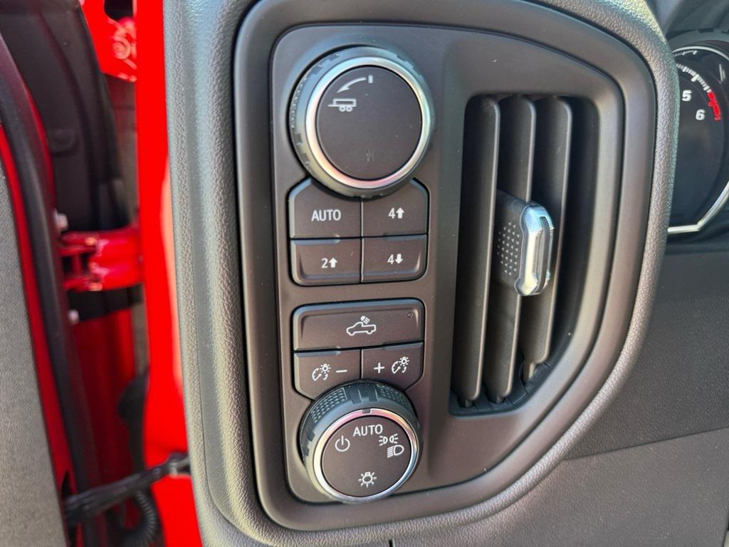 used 2022 Chevrolet Silverado 1500 car, priced at $32,250