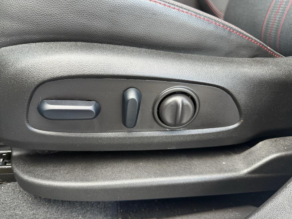 used 2024 Chevrolet Equinox car, priced at $23,220