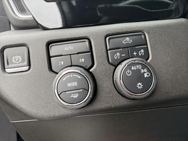 used 2024 Chevrolet Silverado 1500 car, priced at $41,792