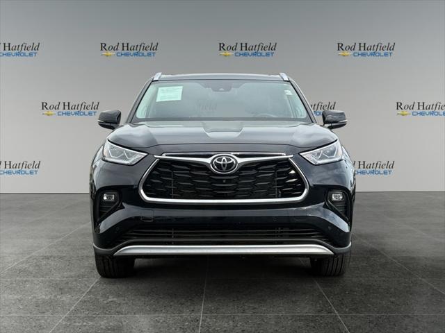 used 2022 Toyota Highlander car, priced at $43,599