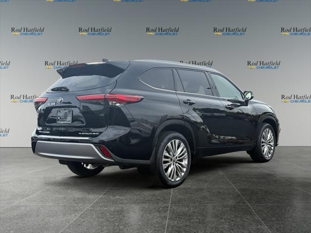 used 2022 Toyota Highlander car, priced at $43,599