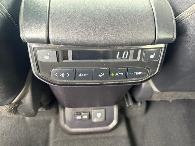 used 2022 Toyota Highlander car, priced at $43,599