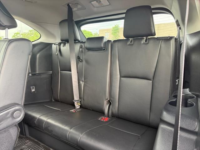 used 2022 Toyota Highlander car, priced at $43,599