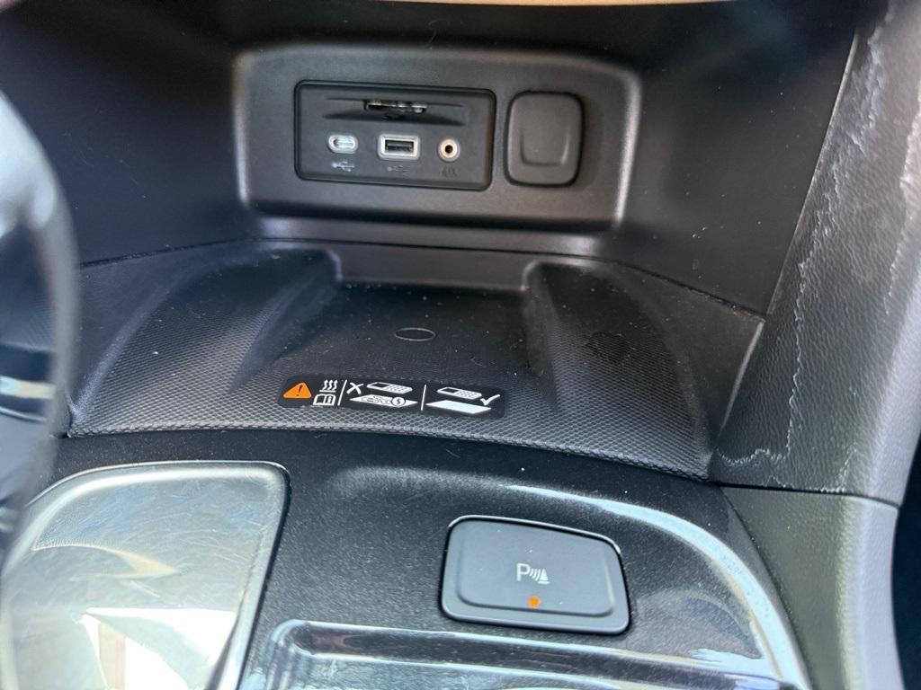 used 2023 Chevrolet Equinox car, priced at $23,871